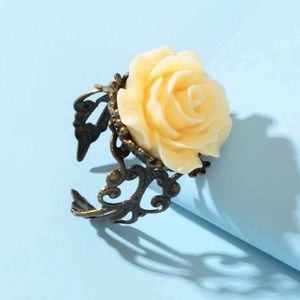 2 left!! Cream Flower Cuff Ring
